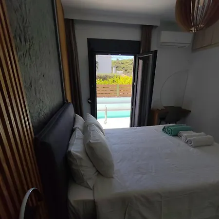 Amphitrite Beach House